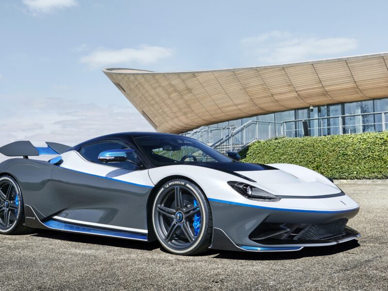 Спортивный автомобиль Pininfarina Battista Anniversario